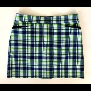 Izod Golf skirt. Can be worn to play pickle-ball!